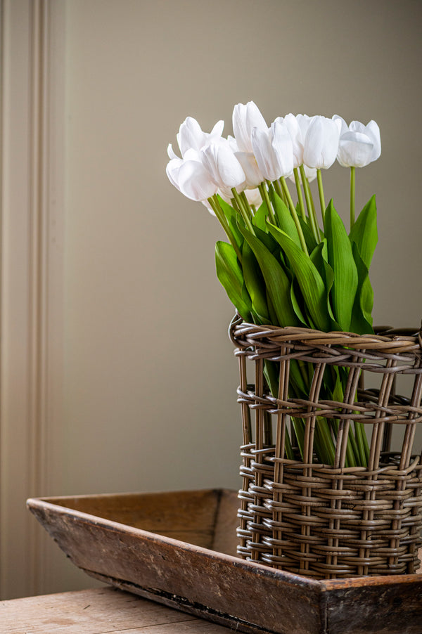27" White Silk w/Real Touch Single Tulip Stem