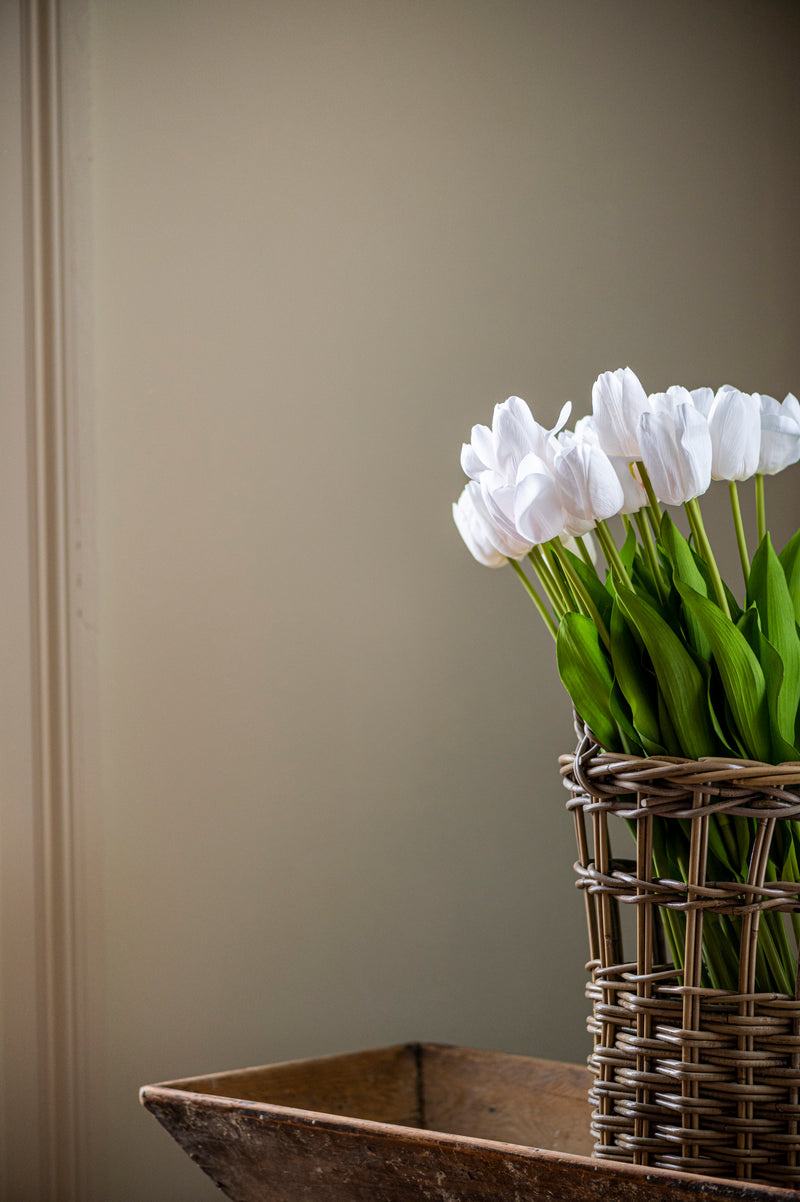 27" White Silk w/Real Touch Single Tulip Stem