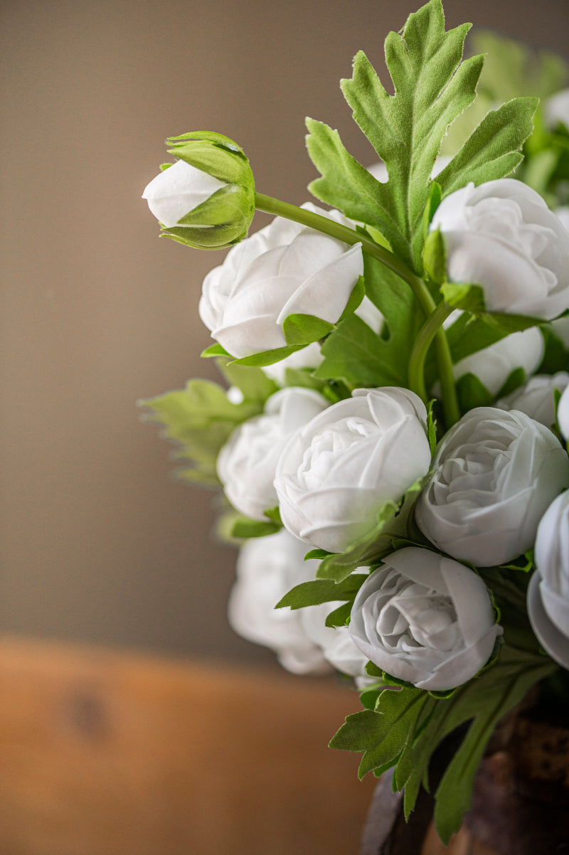 15 Inch White Real Touch Ranunculus Bundle (10 Stem