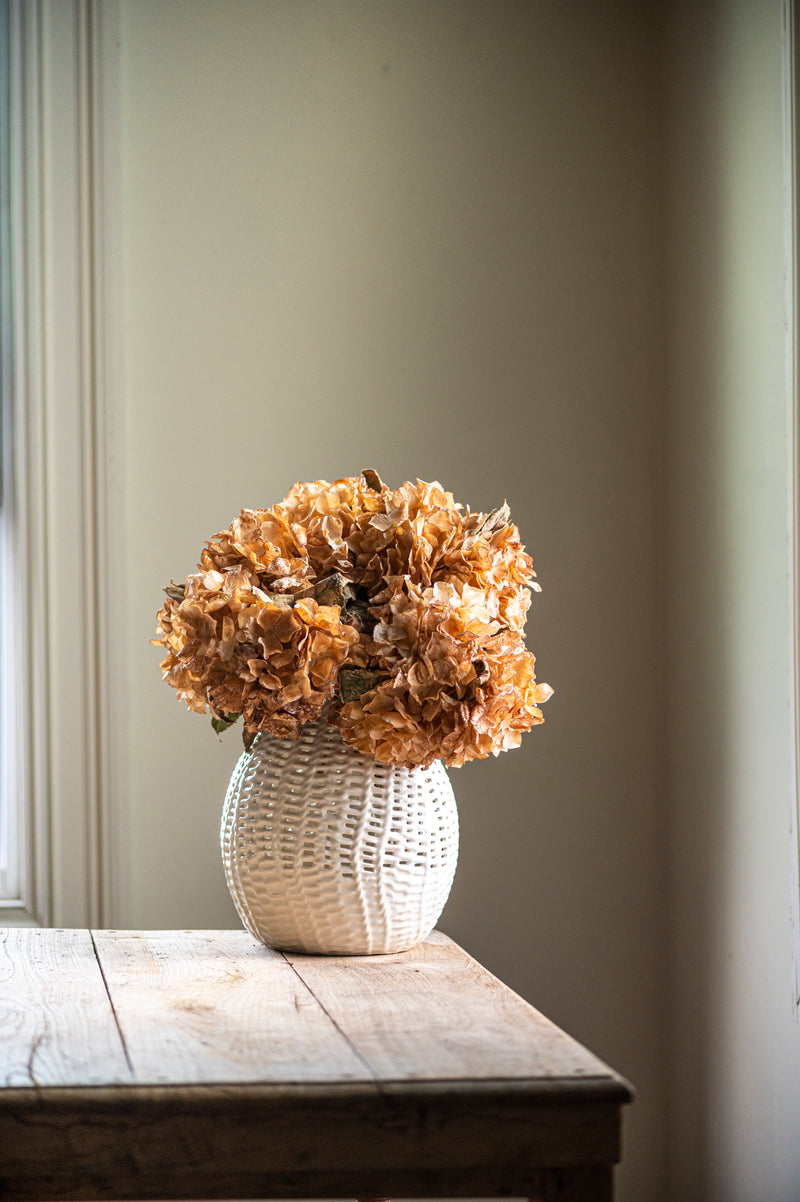 13 Inch Faux Dried Light Brown Hydrangea Bund