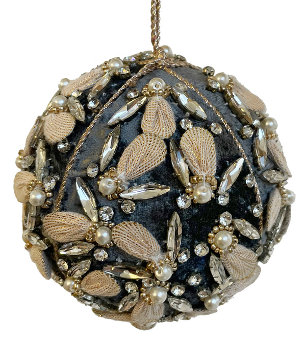 Velvet ball dk grey with 3D flies 9cm