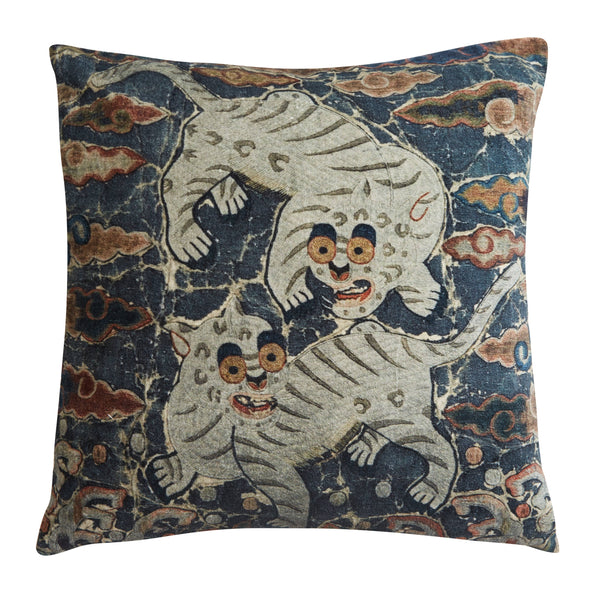 Tiger Velvet Pillow 18"x18"
