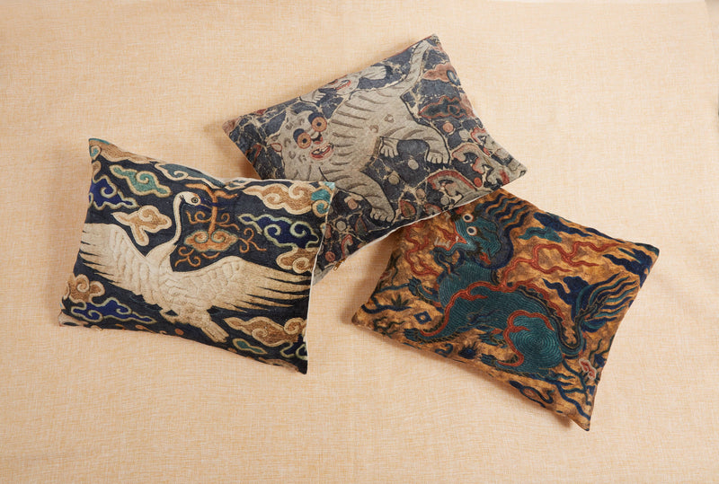 Tiger Velvet Pillow 12"x16"