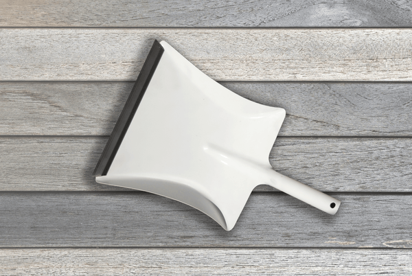 Dustpan white