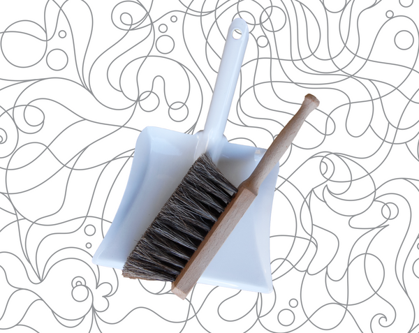Childrens Dustpan set white