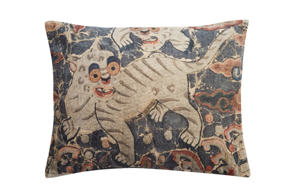 Tiger Velvet Pillow 12"x16"