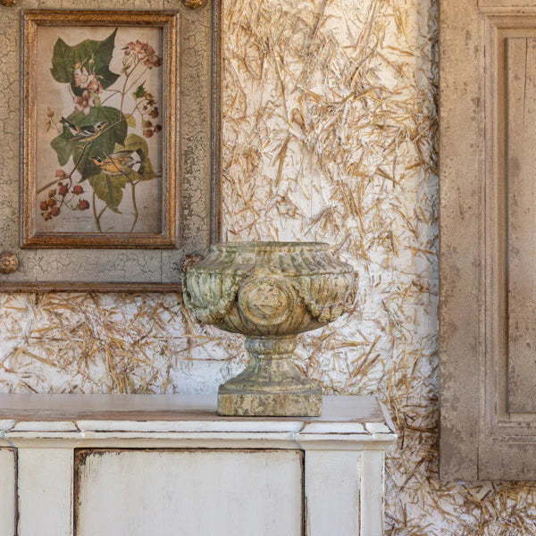 AGED CLASSIC URN WITH GARLAND