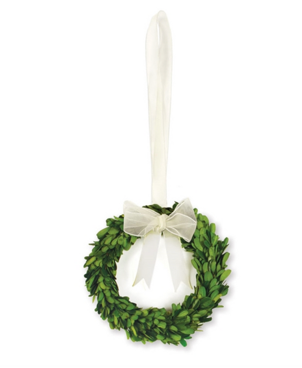 BOXWOOD WREATH MEDIUM